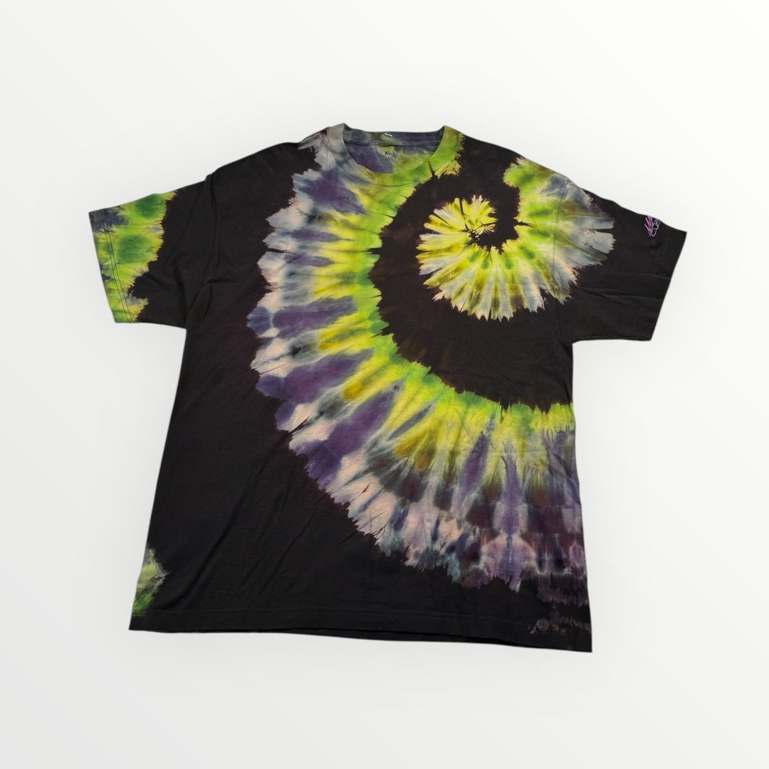 Nyraah Customs "Golden Ratio Swirl Reverse Tie-Dyed Ice-Dye T-Shirt" (Size X-Large)